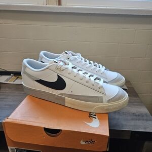 Nike White and Gray Sneakers
